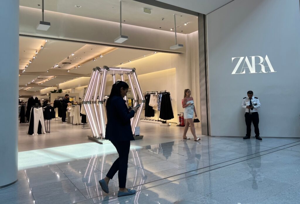 Zara, Zara Dubai, Dubai Mall, Zara Dubai Mall
