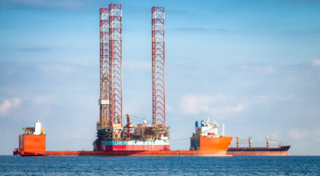 Cijene nafte rastu prema 63 dolara: Dogovor SAD-a i Indije prijeti da preokrene globalno tržište