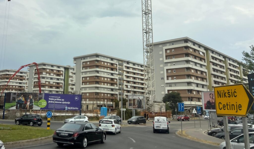 zgrada, zgrade, stanovi, stambena zgrada, stambeni blok Podgorica, Cetral Point Podgorica, Zetagradnja