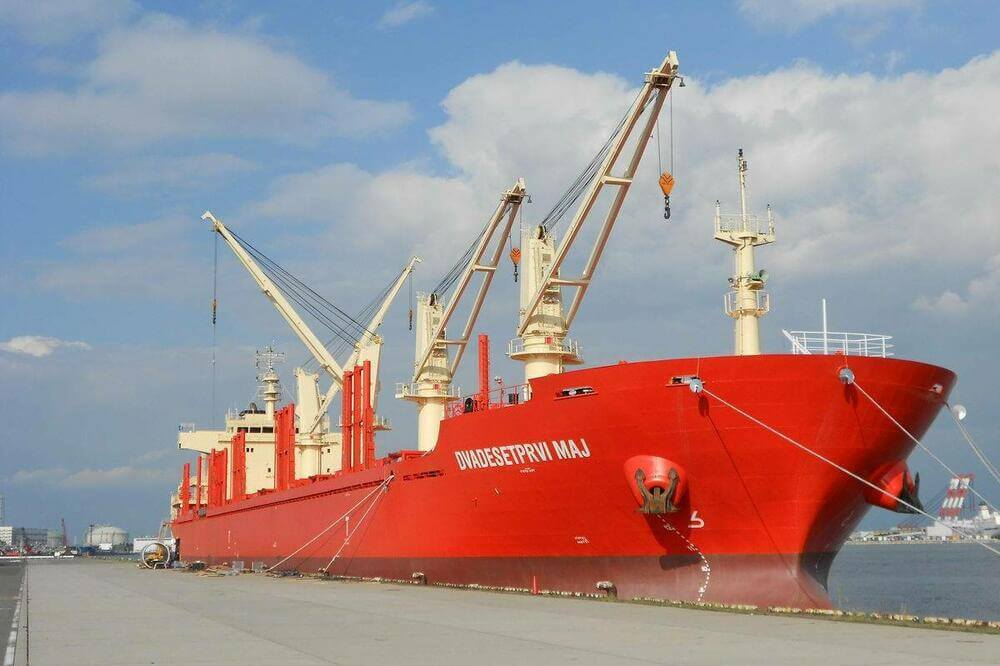 Crnogorska plovidba, Brod 21 maj