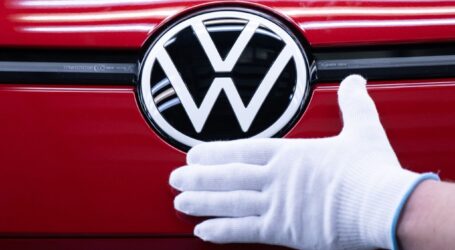 Volkswagen ulaže milijardu eura u vještačku inteligenciju do 2030: Automobili stižu brže i jeftinije
