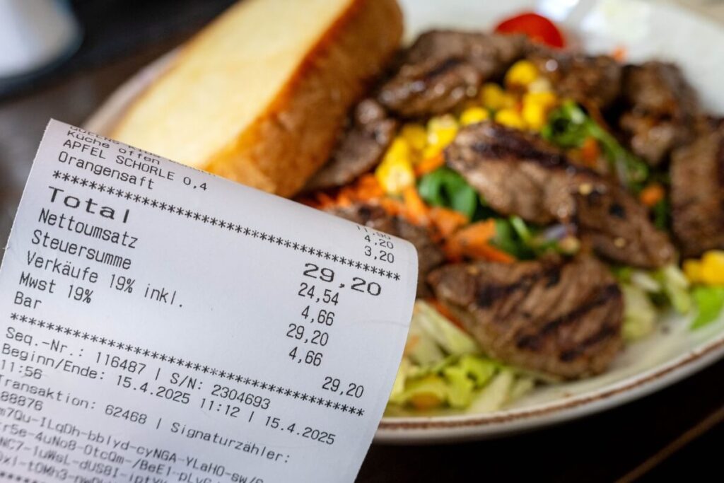 restoran, restaurant, cijene, hrana, hrana u restoranu, račun, bill, check, pdv, porez na dodatu vrijednost