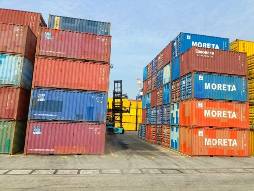 export, import, cargo, uvoz, izvoz, brod, ship, economy, trade