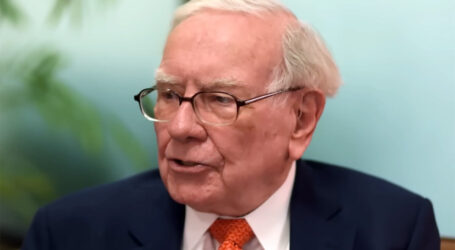 Berkshire Hathaway drži rekordnih 381 milijardu dolara keša dok se Voren Bafet sprema za povlačenje