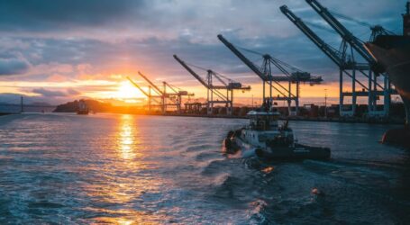 Nafta iznad 100 dolara: Rat na Bliskom istoku podigao cijene, Tramp poručuje da je to „mala cijena za mir“