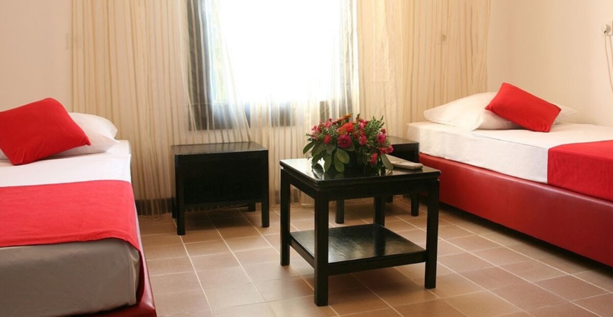 Budvanska rivijera, Slovenska plaža, hotelska soba, hotel