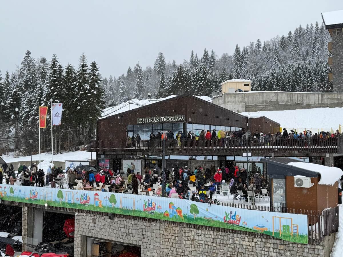 restoran troglava kolašin 1600 skijališta crne gore foto rajko milić (1)