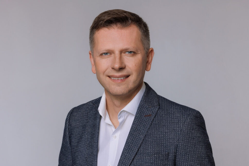Sergij Martinčuk Visa