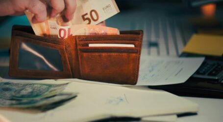 Plate u Evropi: Gdje radnici zarađuju najviše, a gdje su primanja najniža?