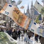 euro, money, citizens, crowd, spending
